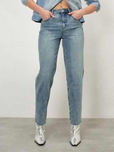 EMILY RELEASE SEAM STRAIGHT JEAN, Size: 26