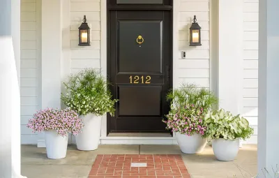 5 Spring Tips to Dress Up Your Doorway