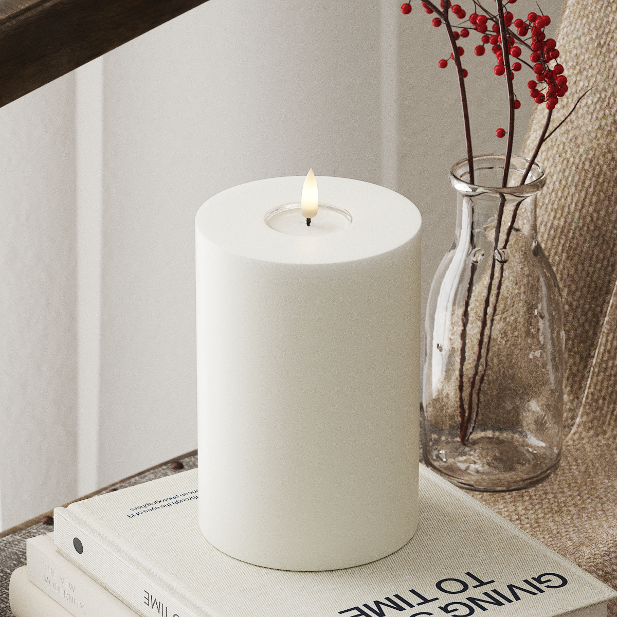 WHITE LED CANDLE 10.16x15.24 CM