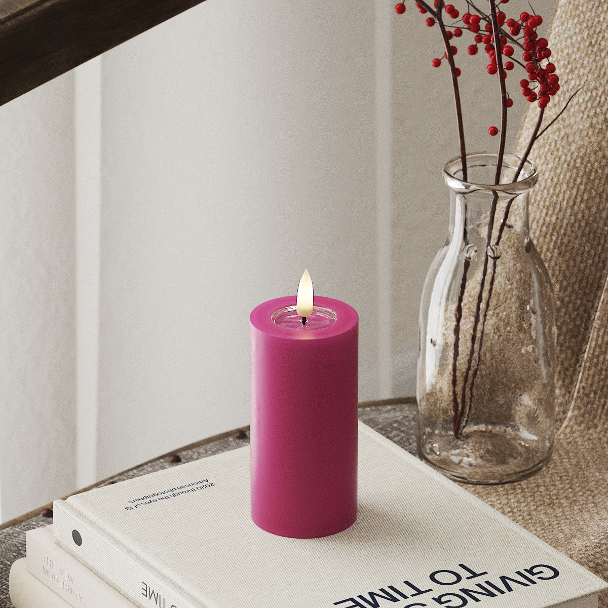 MAGENTA LED CANDLE 5.08x10.16 CM