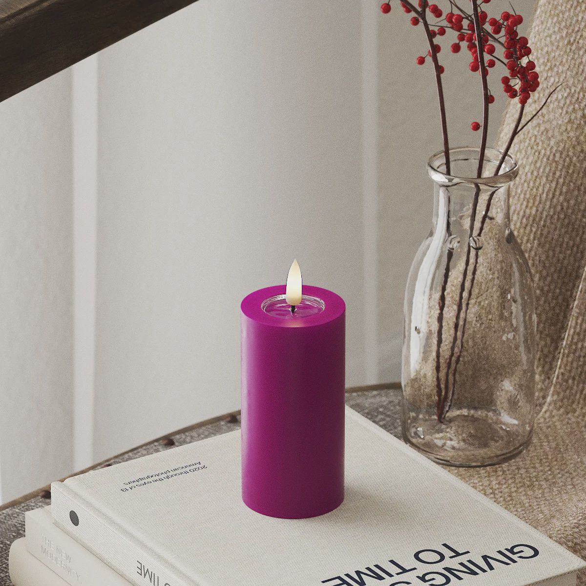 VIOLET LED CANDLE 5.08x10.16 CM