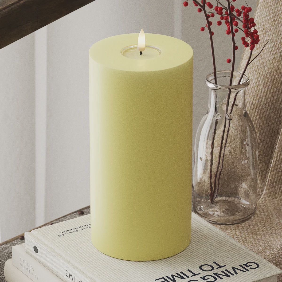 LIGHT YELLOW LED CANDLE 10.16x20.32 CM