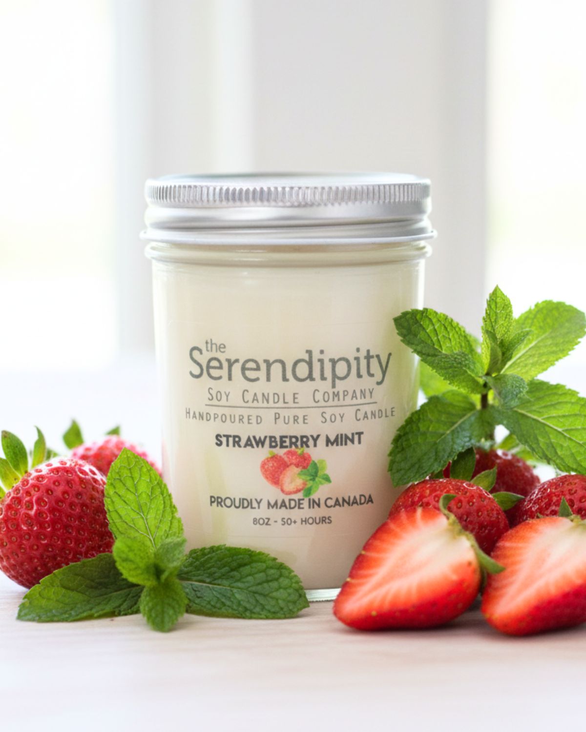 8oz Candle - Strawberry Mint