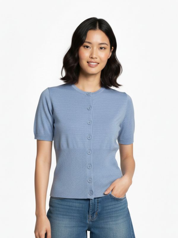 Fitted Button-Up Knit Top - MOQ3012