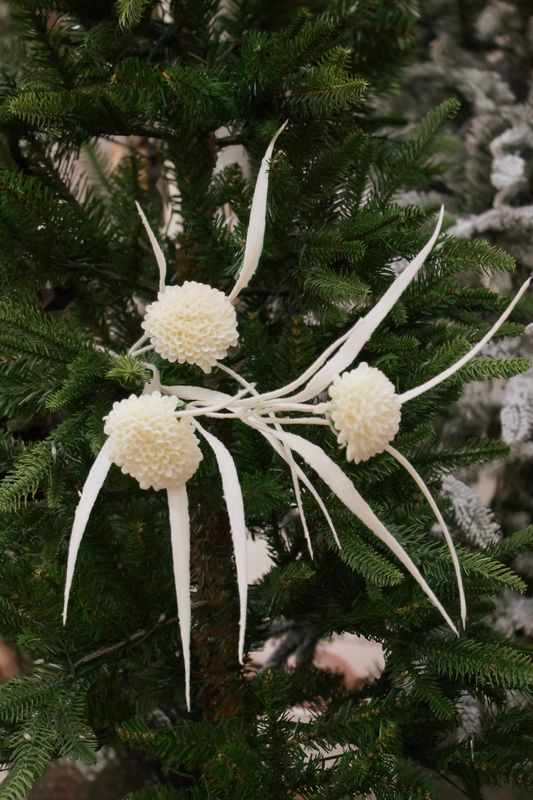 29" Flocked Marigold Spray x 3 - White