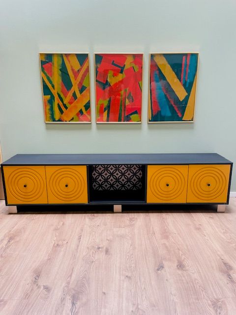 Tv unit