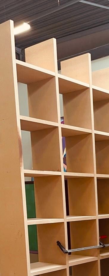 boekenkast onbehandeld