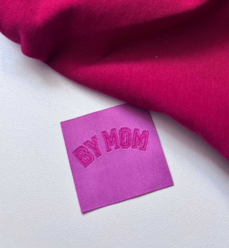 By mom Small label