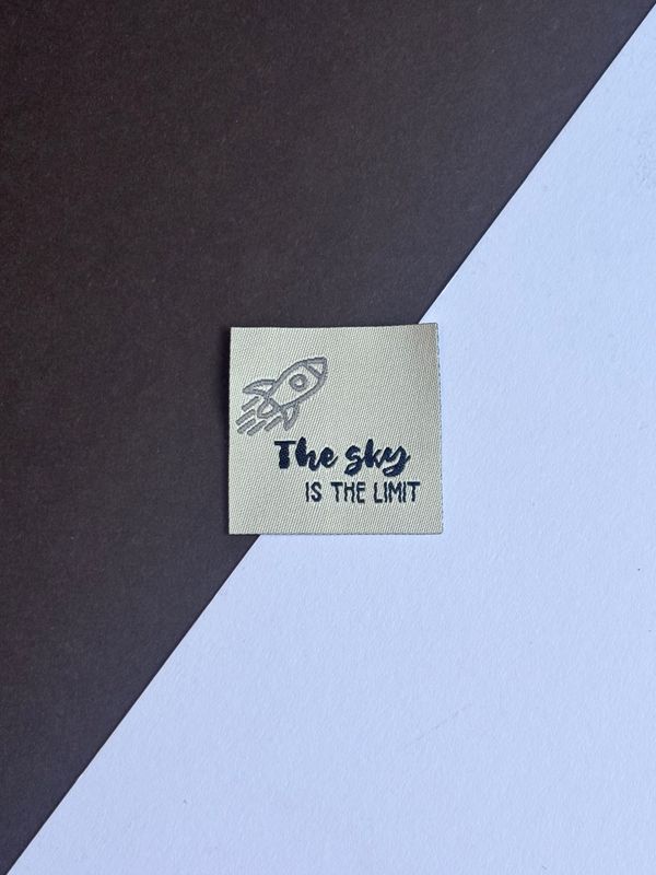 Sky is the limit Small label