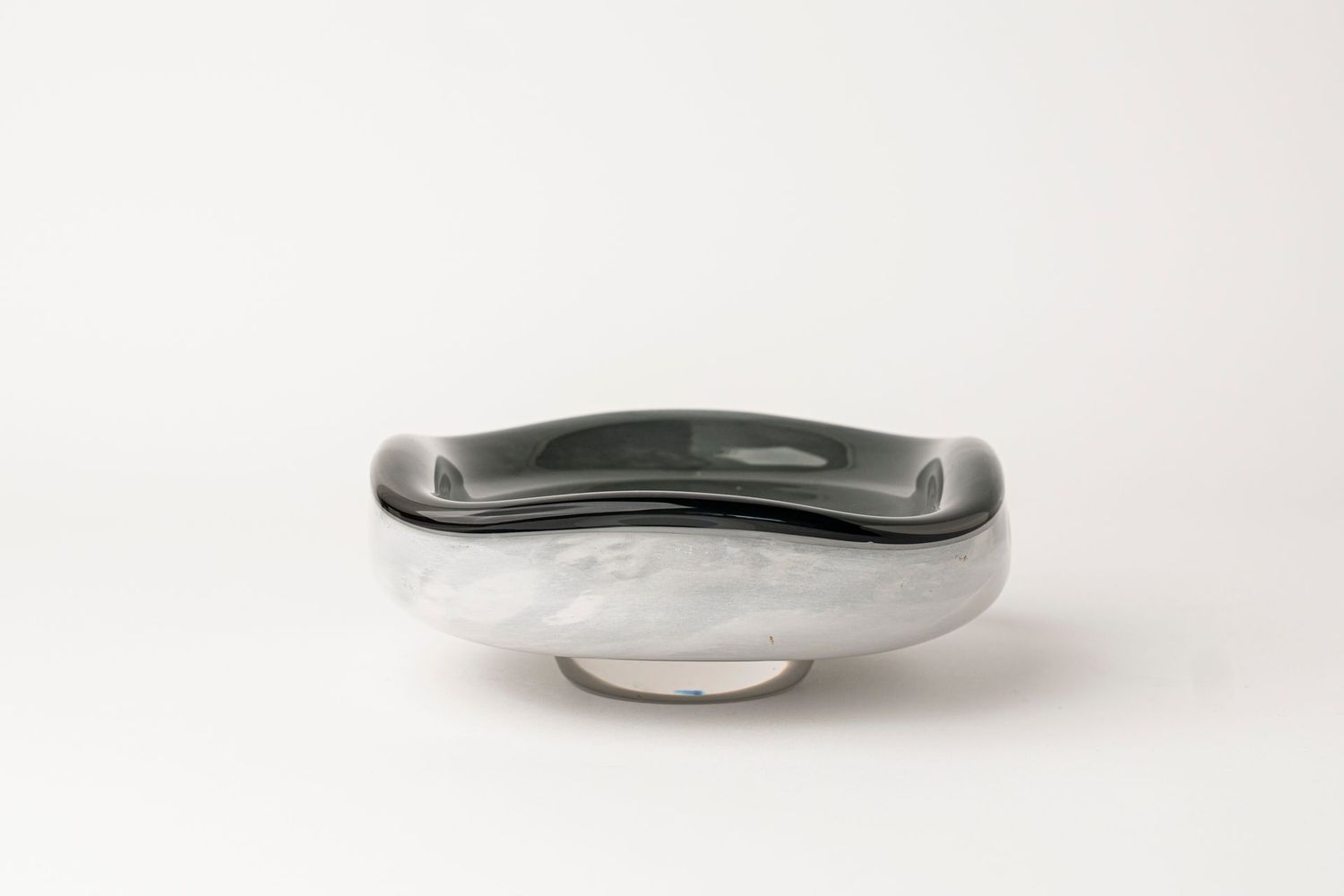 Square bowl with thick bottom
