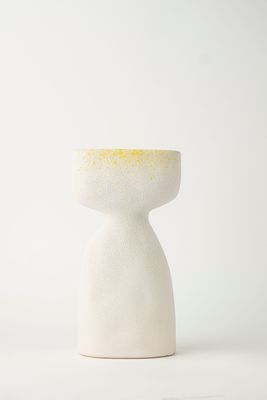 Ceremic vase-beige B