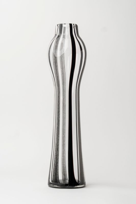 Black and white line vase High