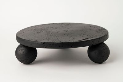 Travertine pattern plate short black
