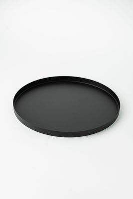 Black round shaped tray
