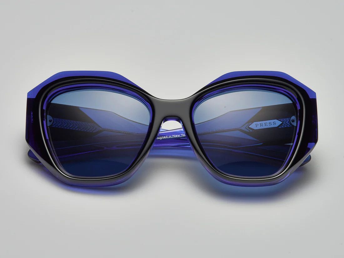 Press Vogue Sun, Color: Blackbird - LE001