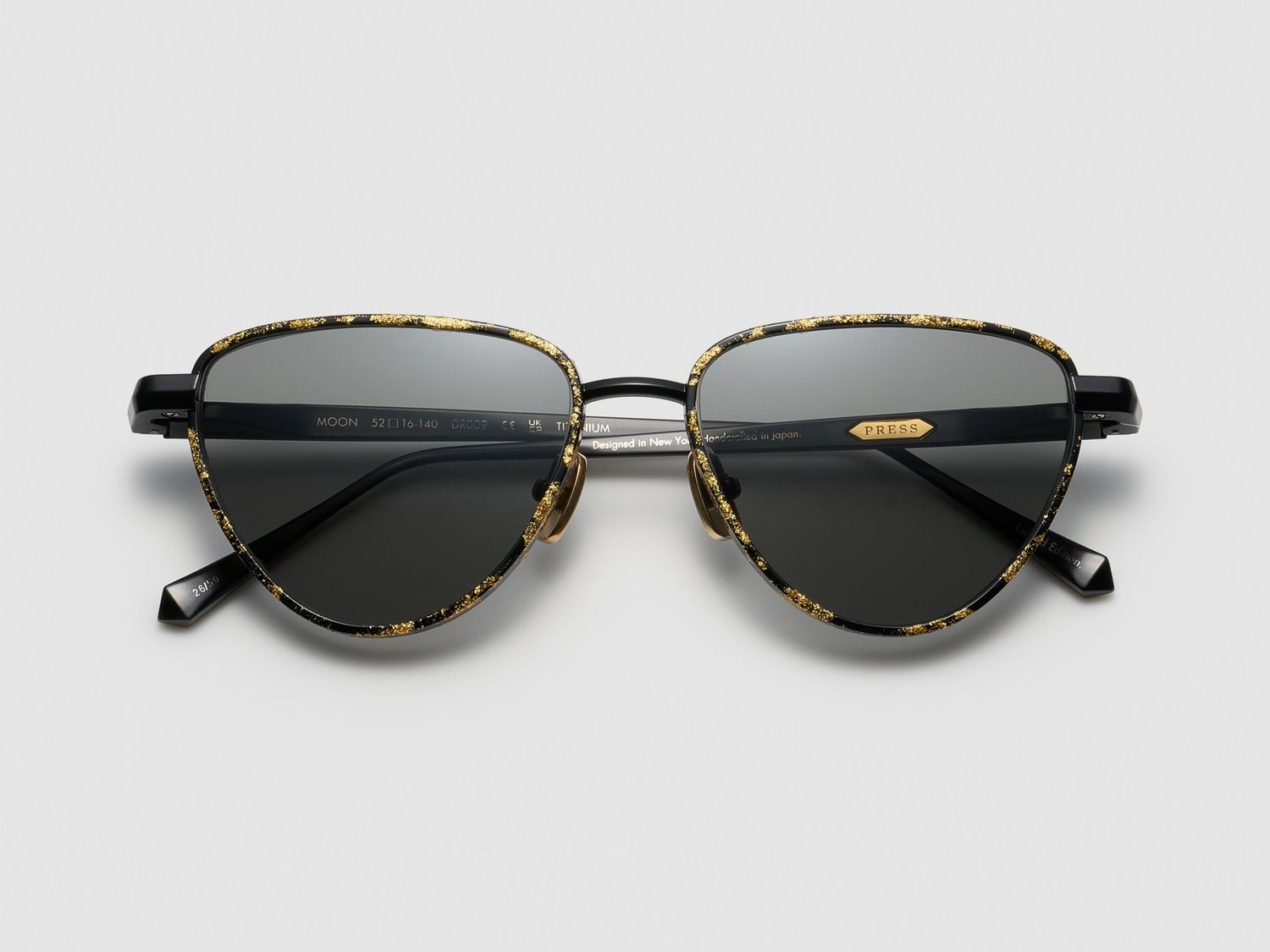 Press Moon Gold Leaf, Color: I Love Gold - DR009