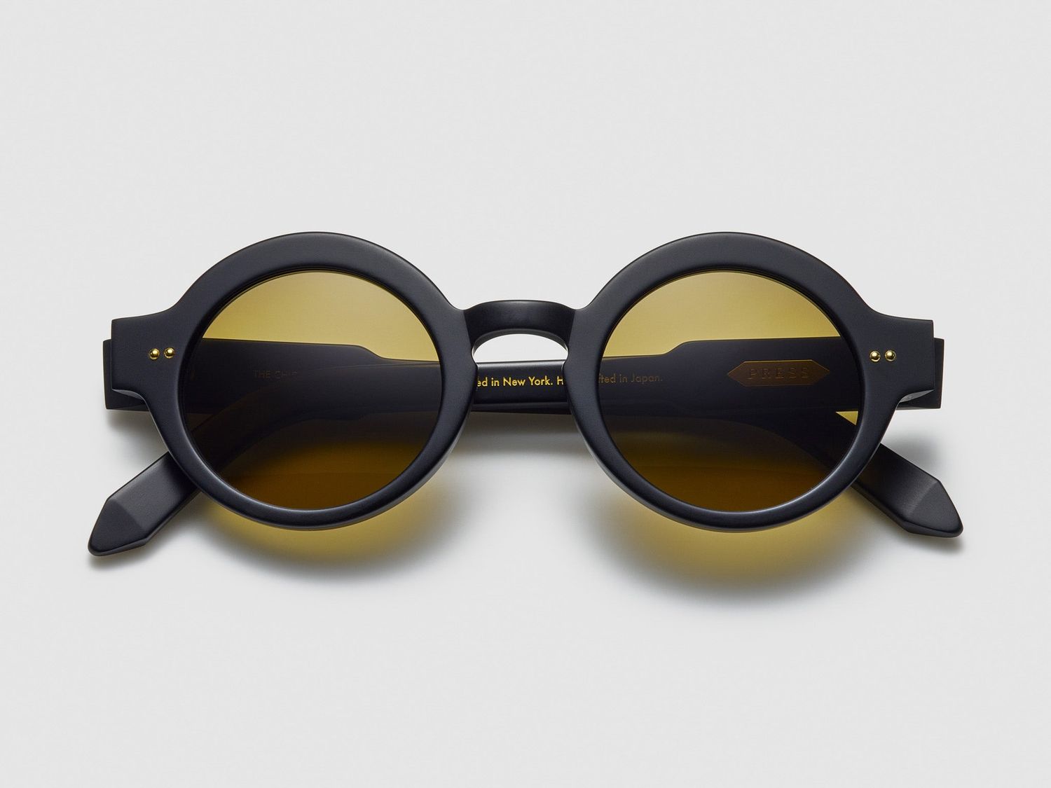 Press The Chic, Color: Matte Black / Gold - TI001
