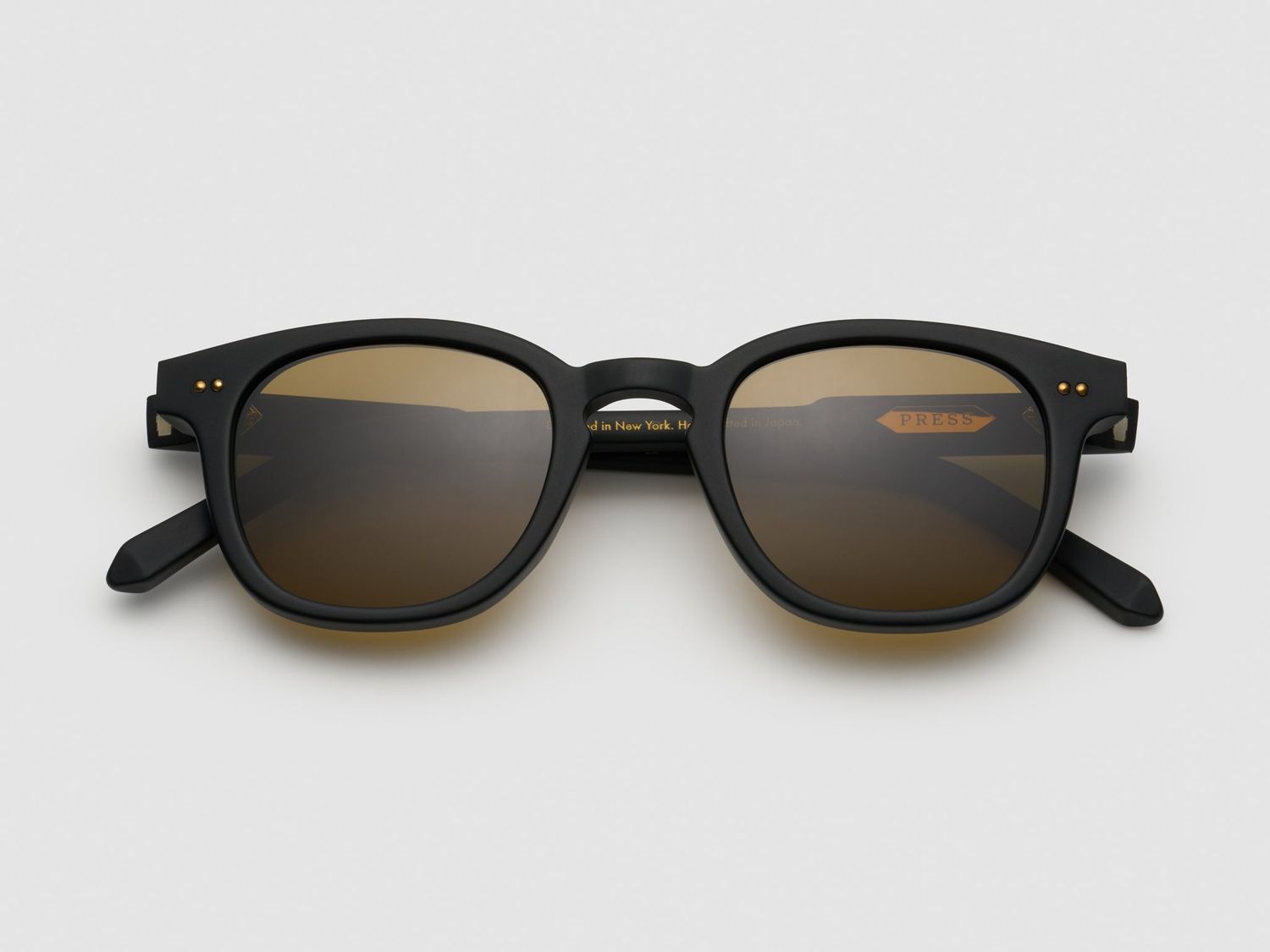 Press The Rebel, Color: Matte Black / Gold - TI001