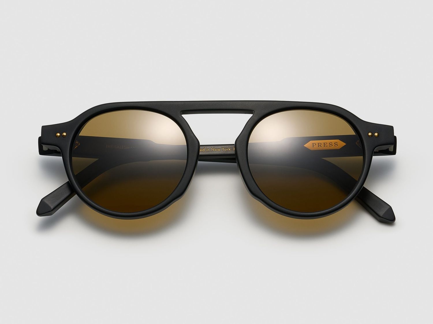 Press The Salesman, Color: Matte Black / Gold - TI001