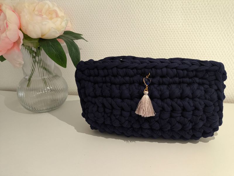 Pochette bijou bleu nuit