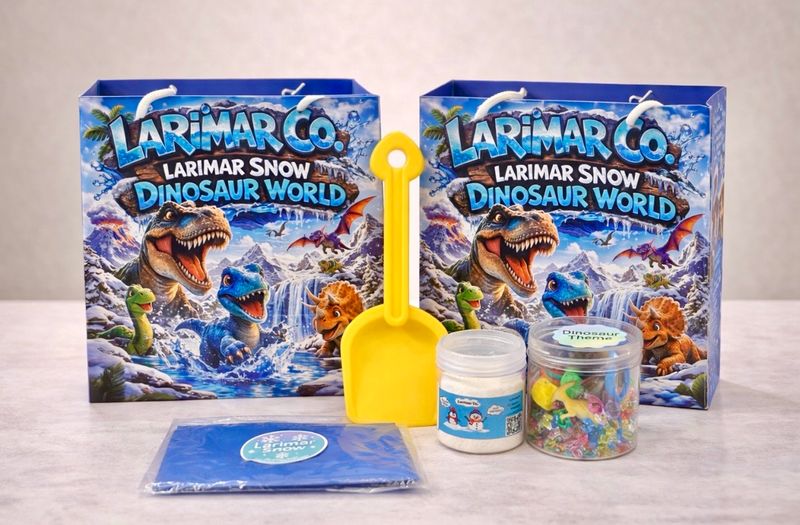 Dinosaur snow world