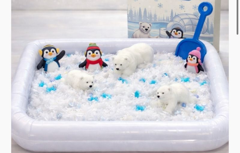 Penguin &amp; polar theme toys