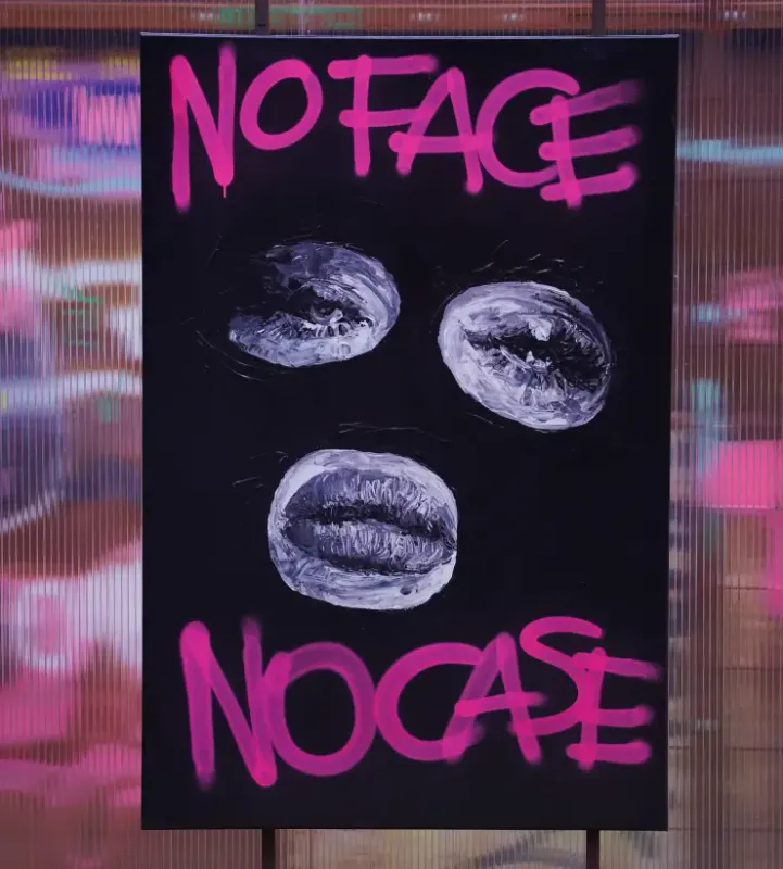 NO FACE NO CASE