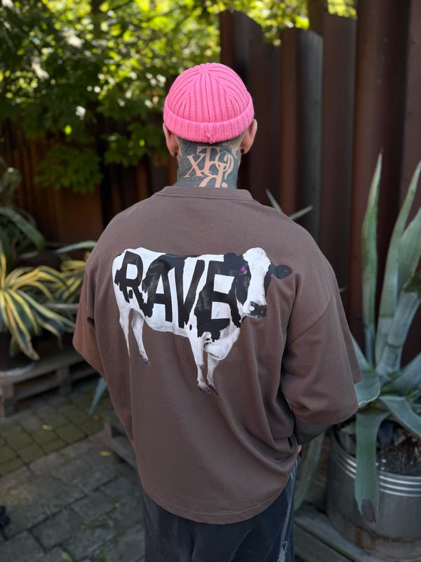 T-SHIRT "COW RAVE SHORT OVERSIZED