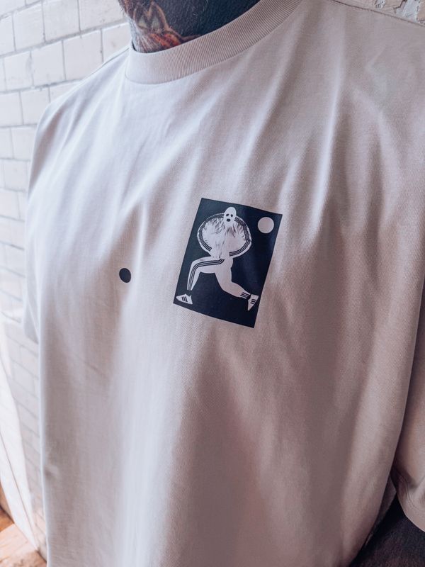 T-SHIRT "Find my eyes" SHORT OVERSIZED