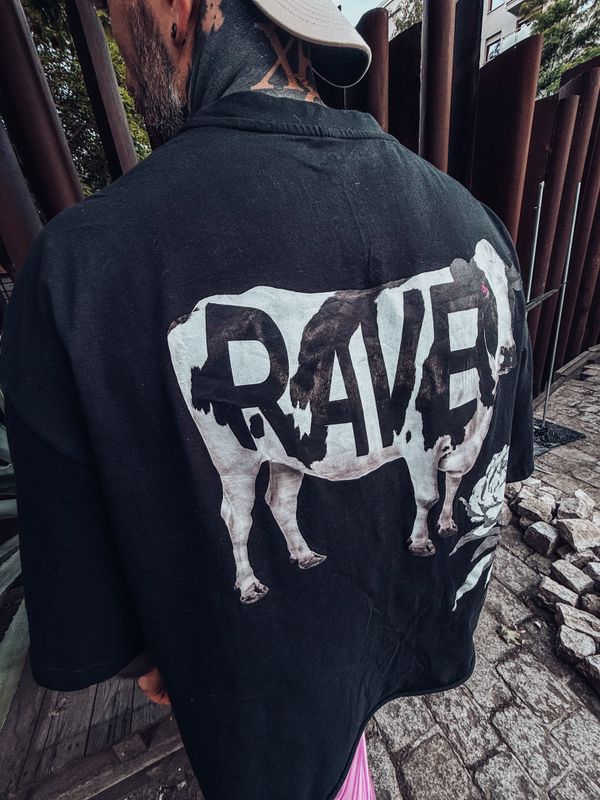 T-SHIRT "Black cow rave" SHORT OVERSIZED