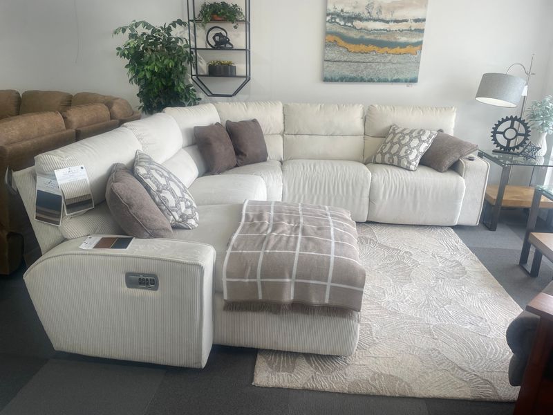 Maddox 5 Piece Sectional Cordance Pearl