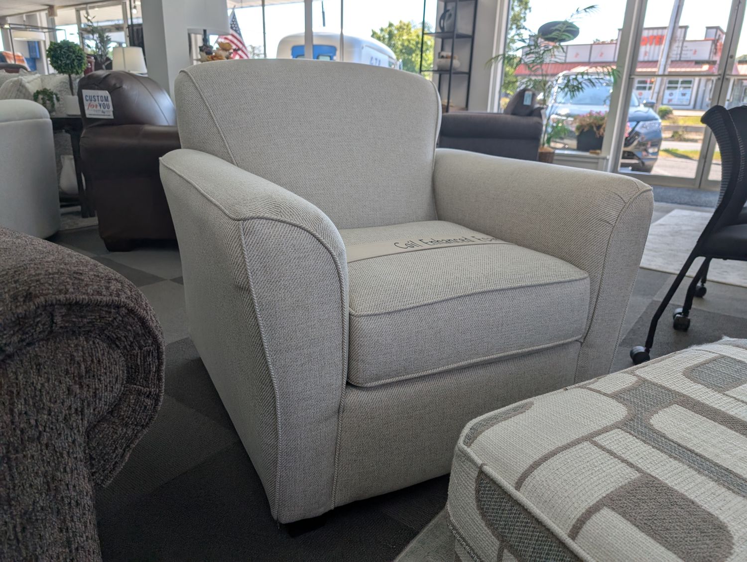 SMYRNA Chair Treaty Natural Coil Cusion &amp; Frame