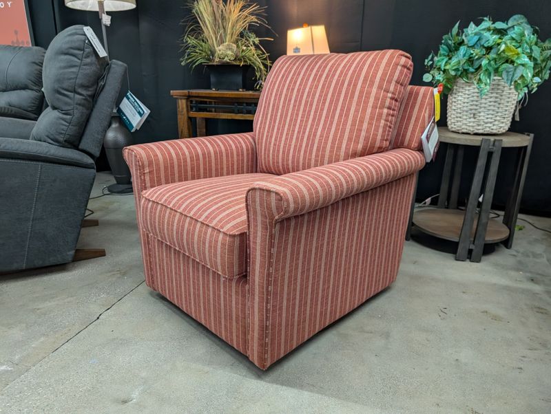 Ferndale Swivel Gliding Chair I-Lockhart Brick
