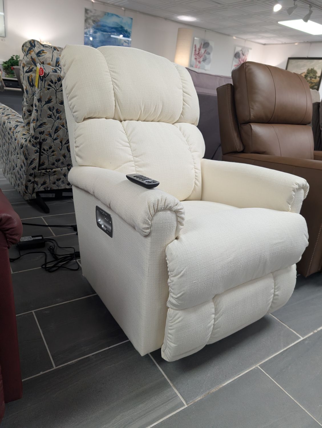 Pinnacle Power Rocking Recliner w/ Headrest &amp; Lumbar I-Liv Pearl  *TEMPUR*