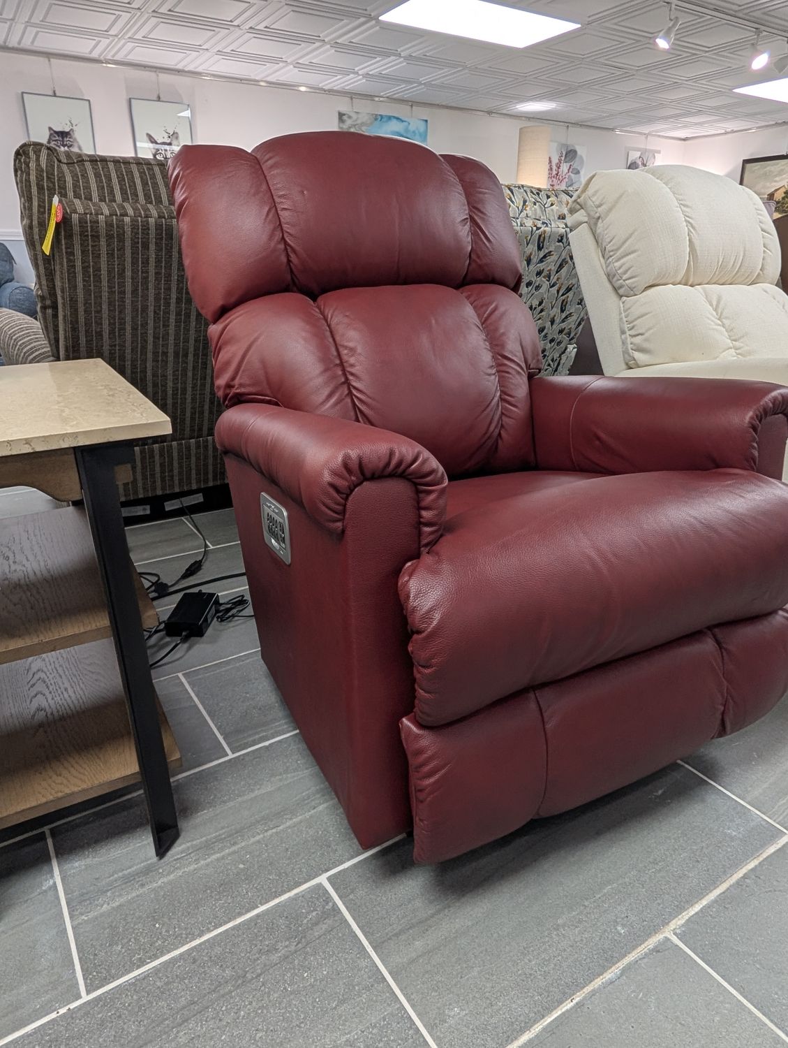 Pinnacle Power Rocking Recliner w/ Headrest &amp; Lumbar Buddy Red DISCO  *TEMPUR*