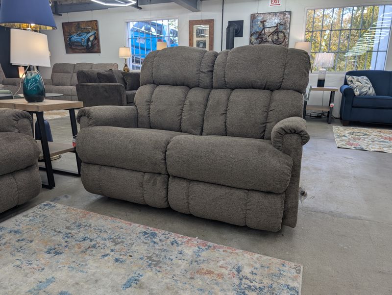 Pinnacle Wall Reclining Loveseat I-Halifax Java