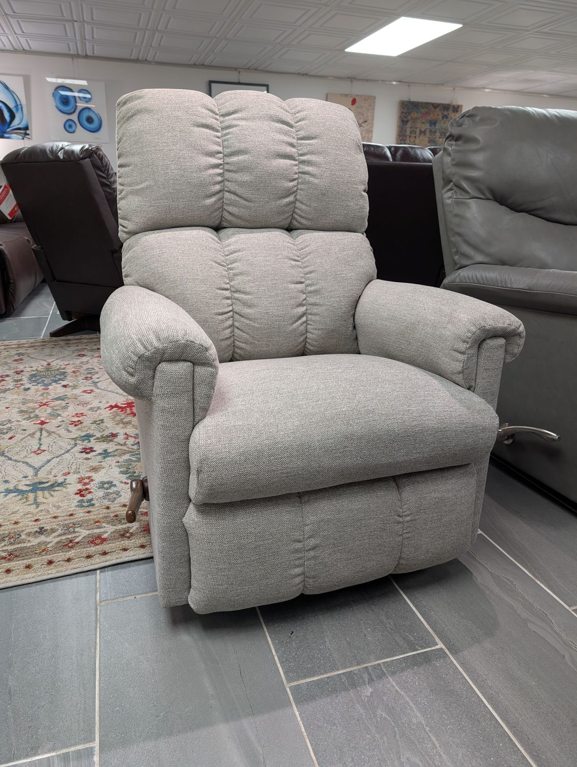 Vail Rocking Recliner i-Rockport Mushroom *Contour Cushion*