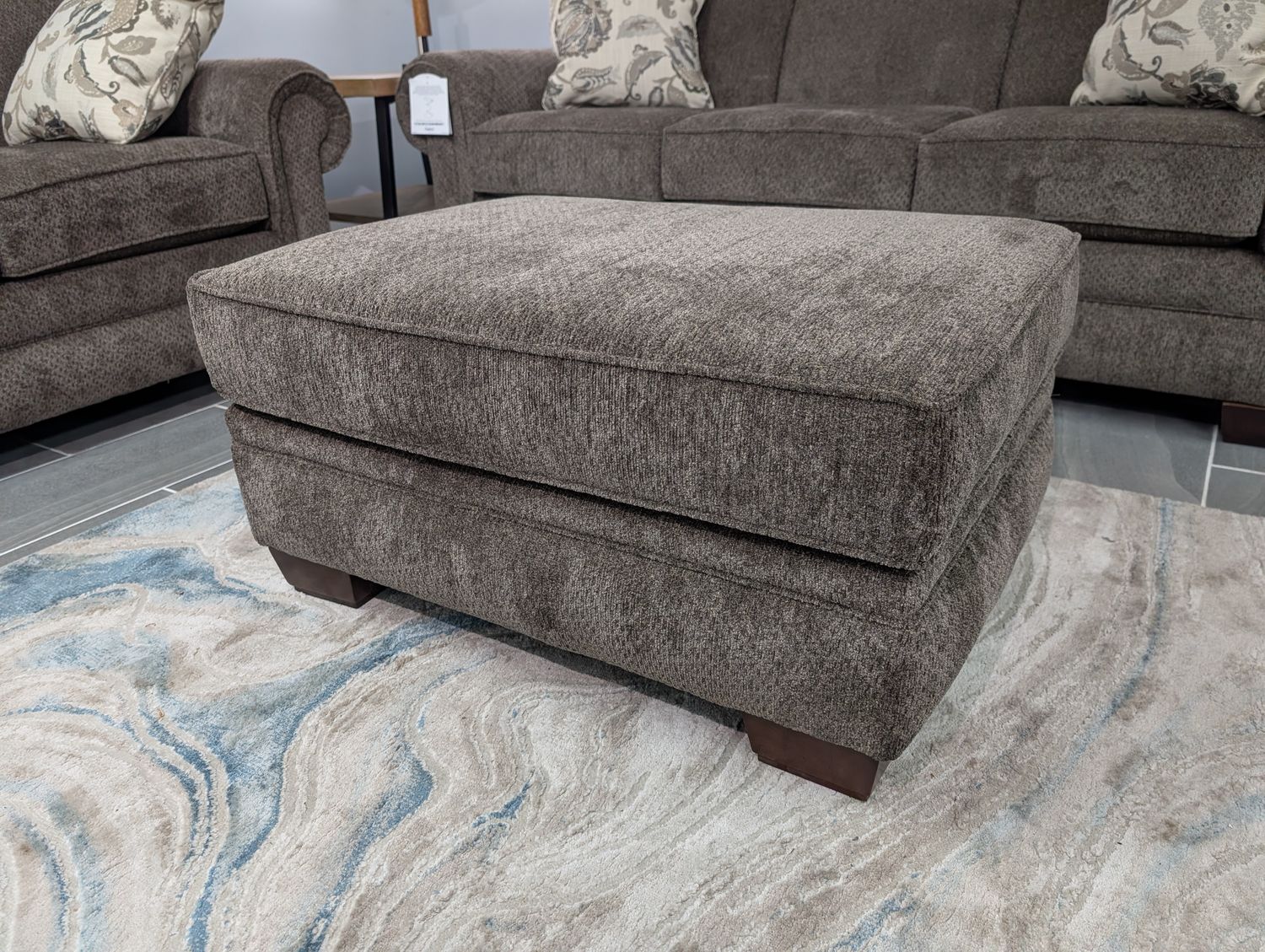 Monroe Ottoman Wagga Wagga Otter