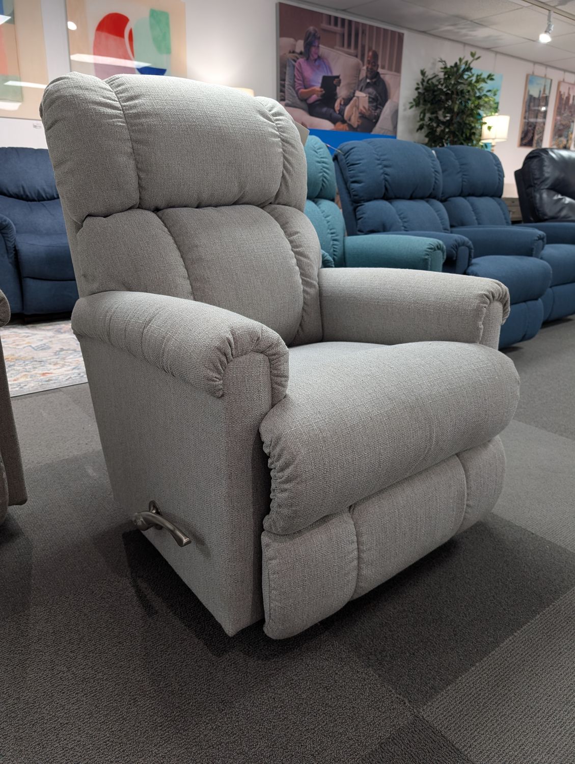 Pinnacle Rocking Recliner I-Liv Dove Arc Handle *Tempur Foam Seat*