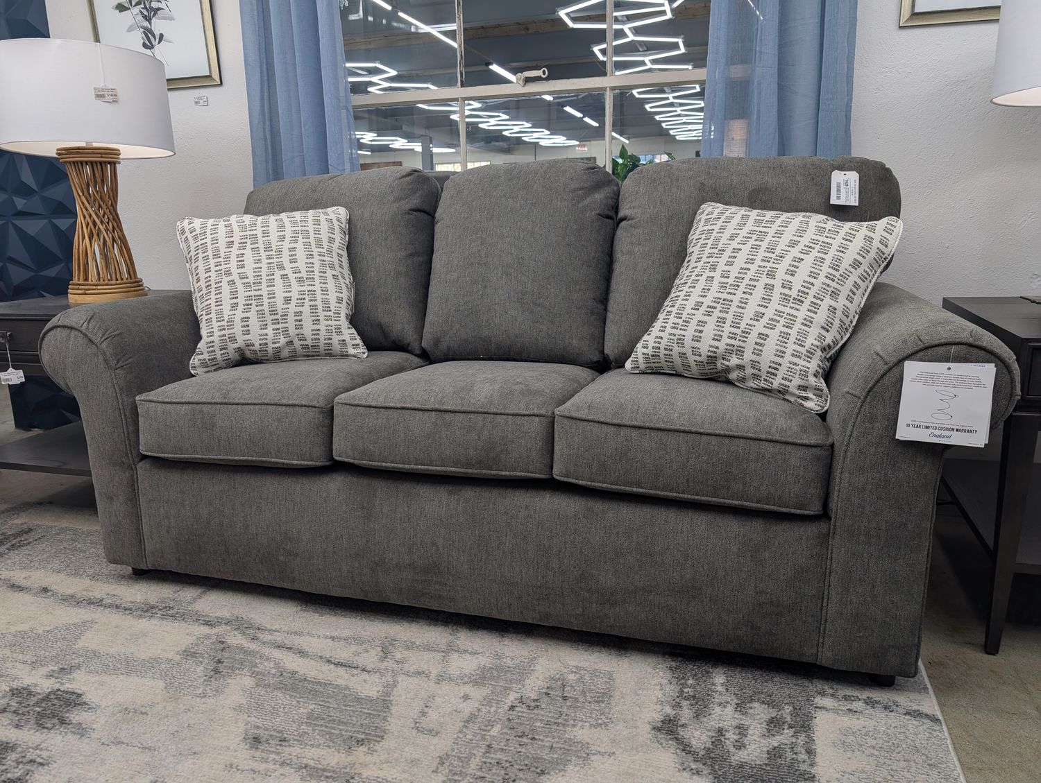 Malibu Apartment Sofa Jillian Graphite CK, Pillows Swerve ash