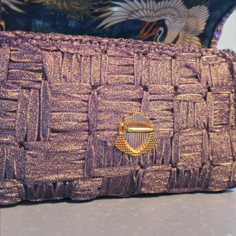 Sac à main parme en canvas brillant – Fait main