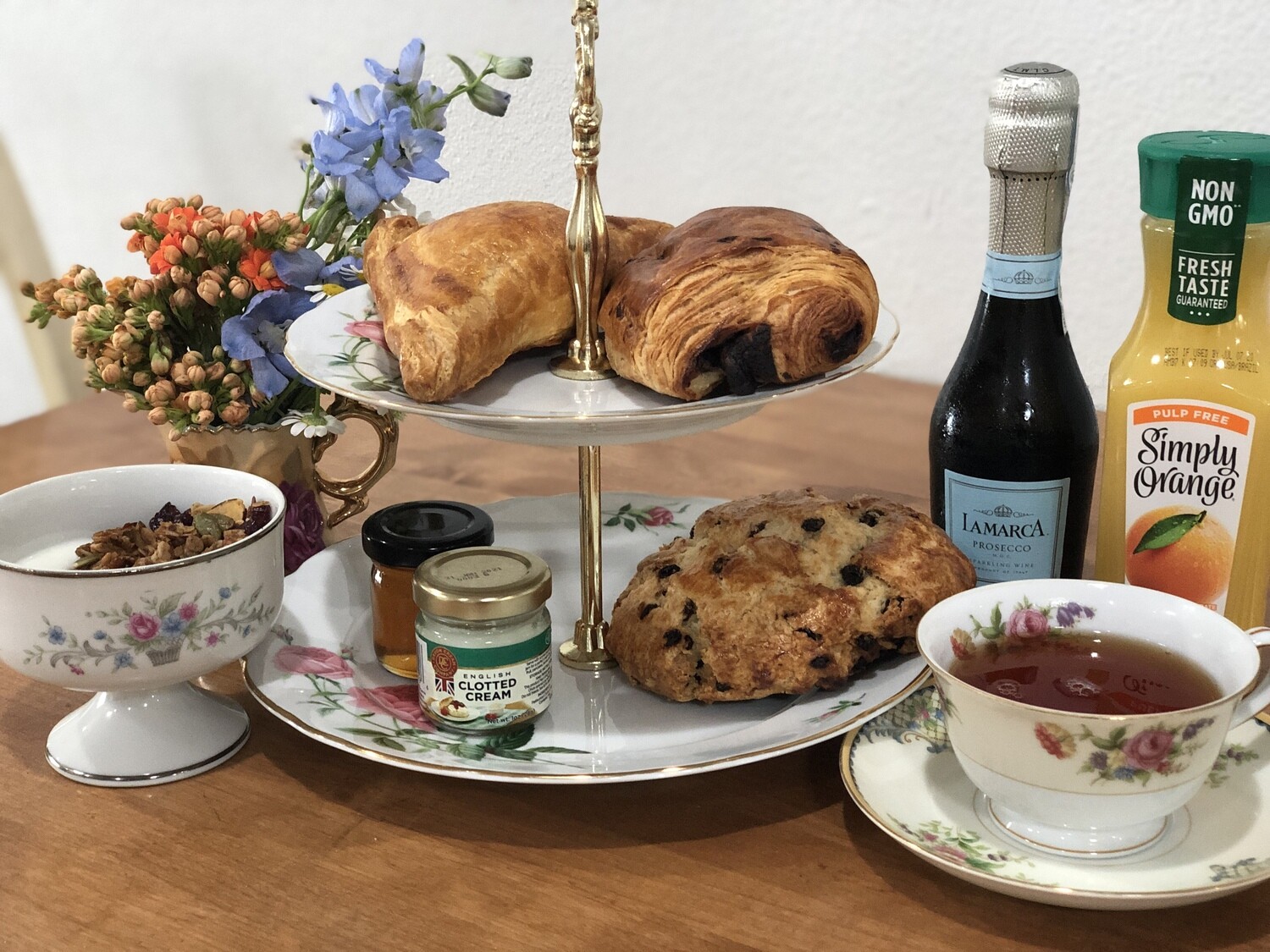 Mother's Day Breakfast in Bed (pick up 5/8)