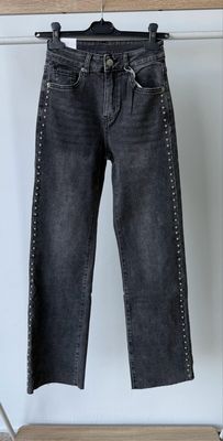 Vaquero tachas gris lavado