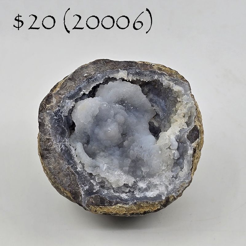 Chalcadony / Quartz, Geode, Natural (20006)