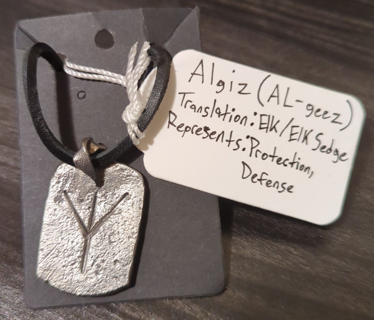 Norse Rune Pendant (Algiz)