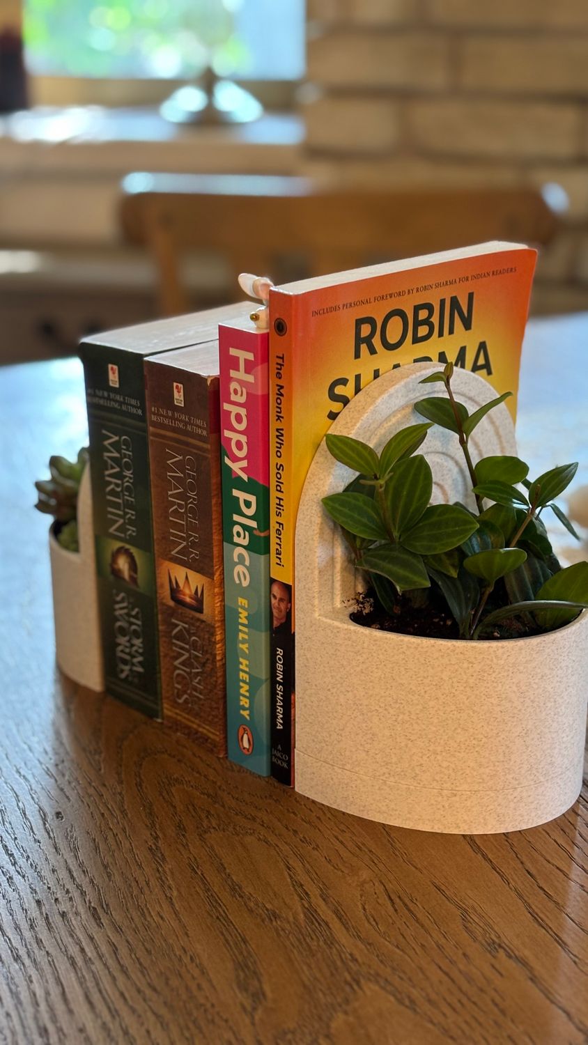 Bookend Planter With Water Reservoir