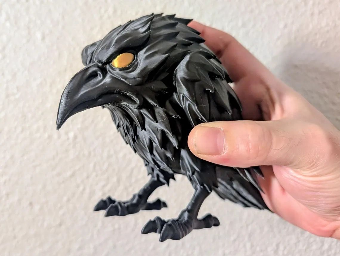 The Shadow Raven: Gothic Shelf Sculpture Black