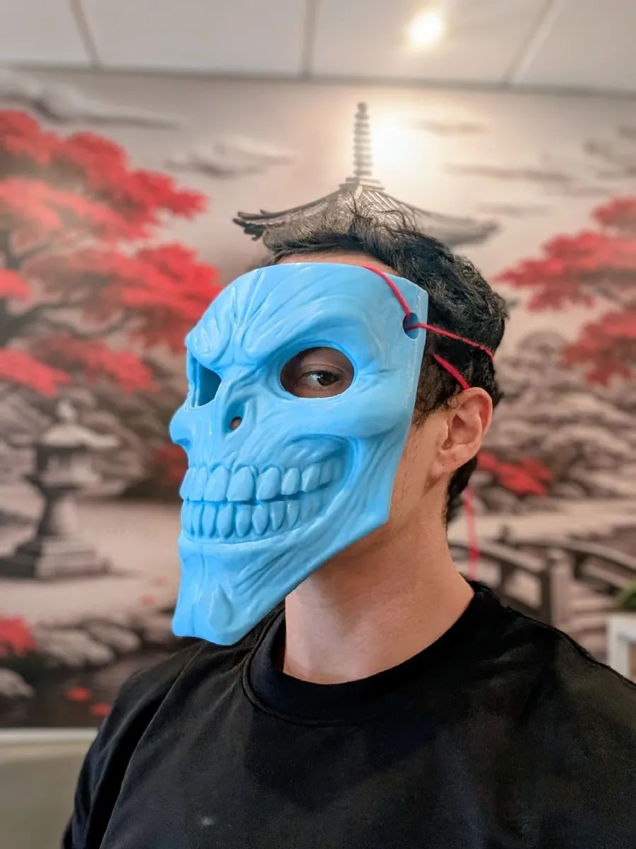 Skinwalker Mask White