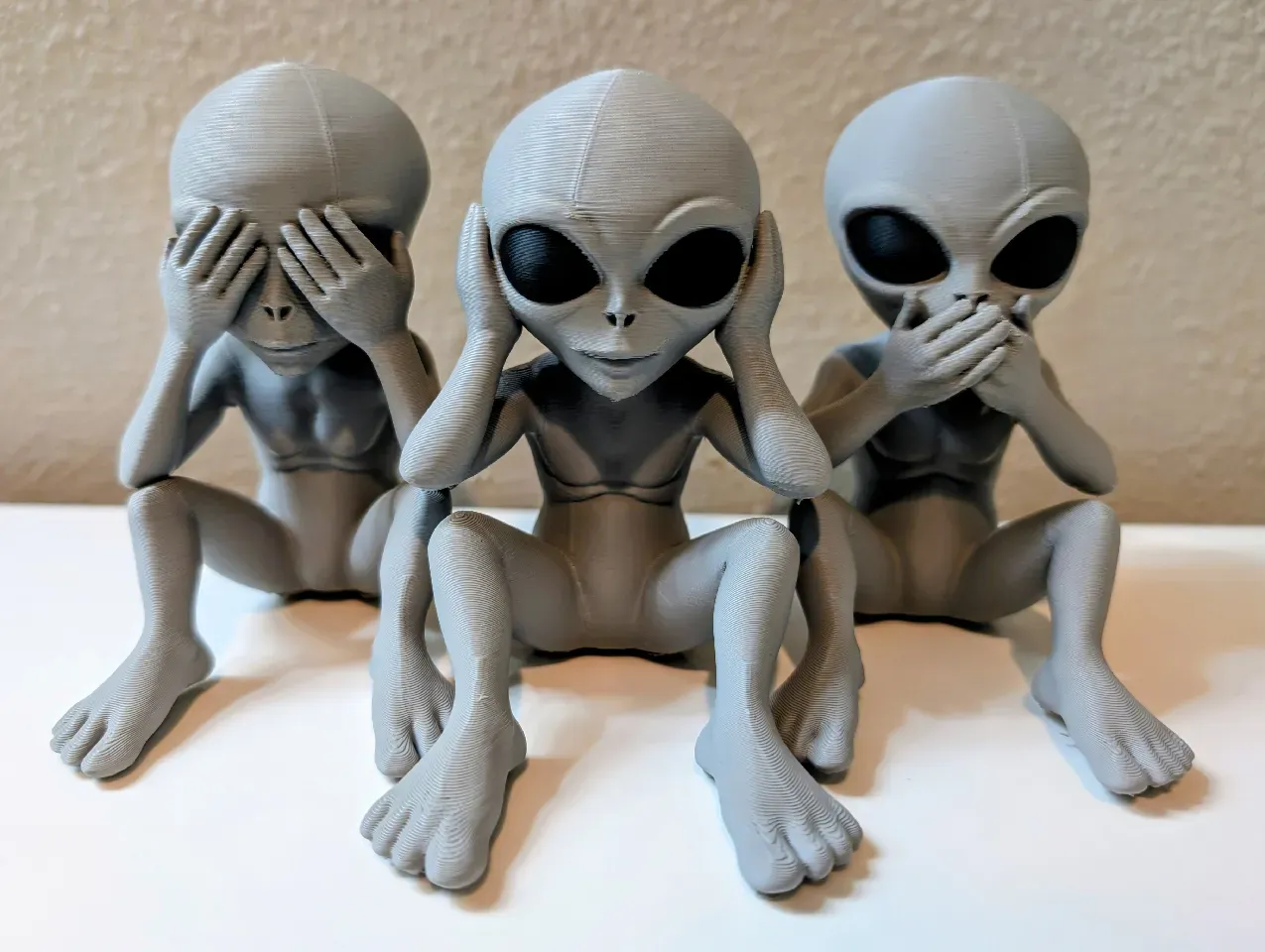 See No Evil Alien Collection in WHITE