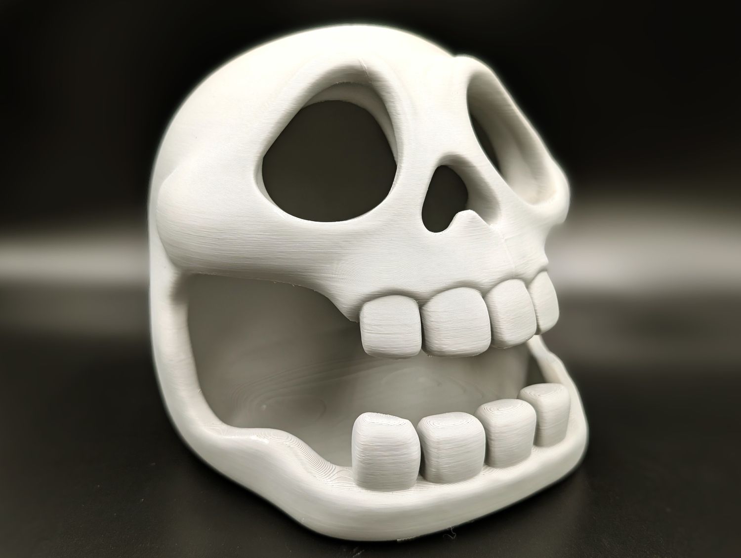 Skull Cave – Dark Decor &amp; Storage WHITE